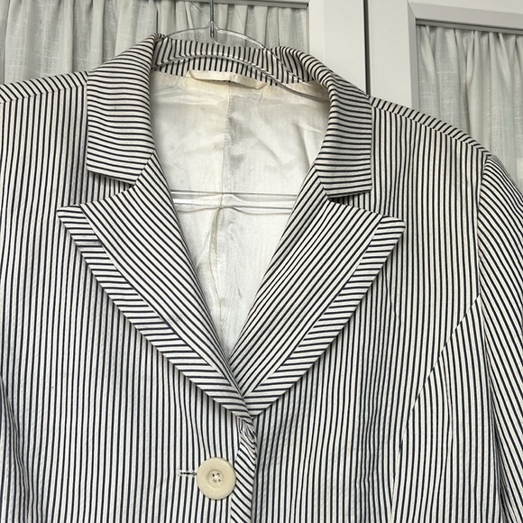 Hobbs Navy and white striped blazer - Picture 2 of 8